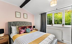 Boutique Cottage Of The Peak District - Great Views